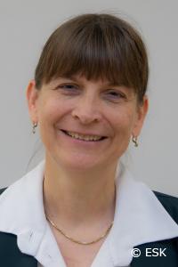 Dr. Claudia Schauer
